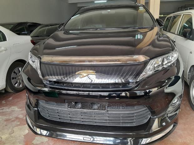 New 2016 Toyota Harrier in Black: Stylish and Spacious SUV