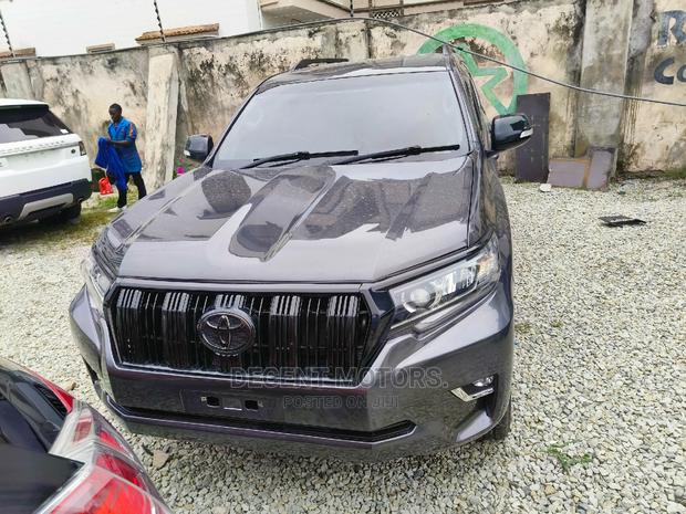 2017 Toyota Land Cruiser Prado 2.8 Black - Luxury SUV for Sale