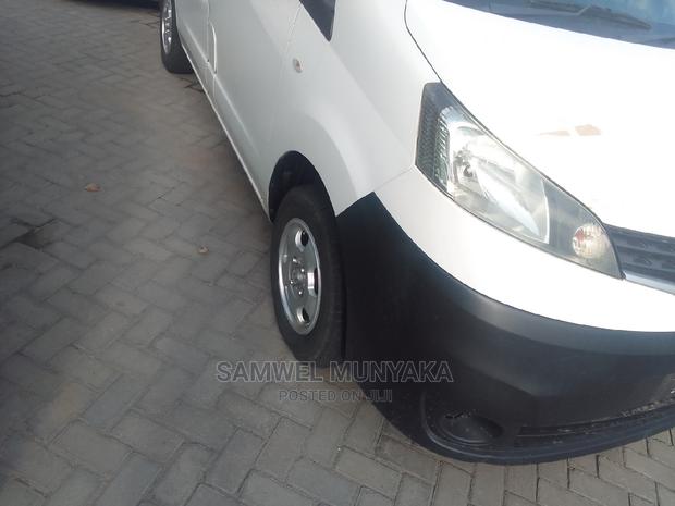 Used Nissan NV200 SV 2016 - White Van, Affordable Price