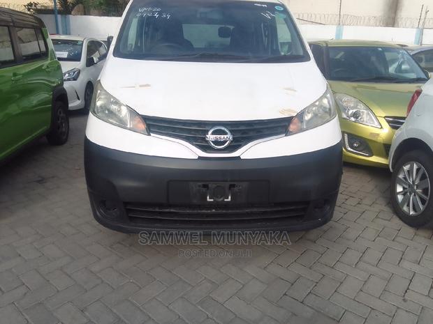 Used Nissan NV200 SV 2016 - White Van, Affordable Price