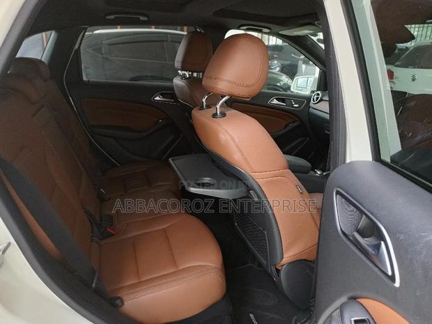 Mercedes-Benz B-Class Base B 250e 2016 Pearl