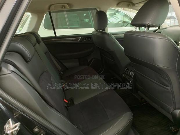 Subaru Outback 2.5i Premium CVT 2012 Black