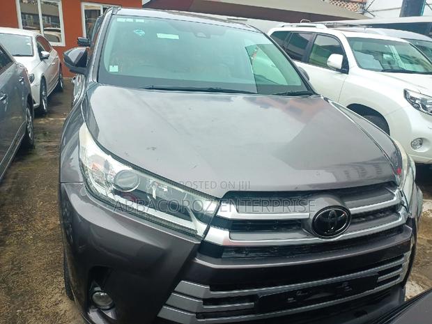 Toyota Kluger 2016 Gray