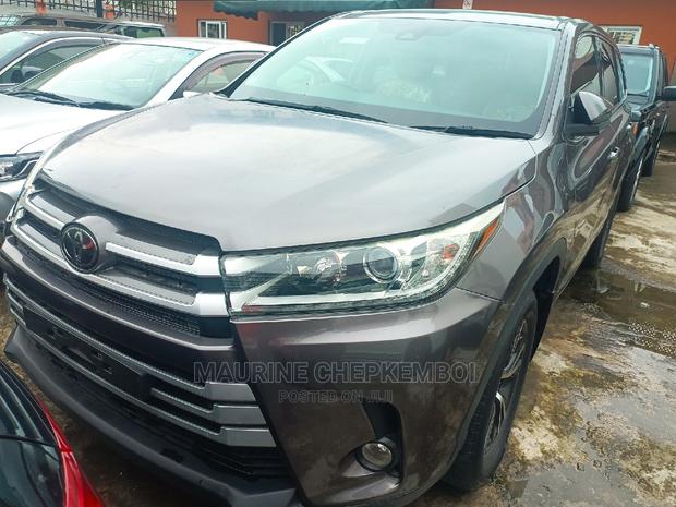Toyota Kluger 2016 Gray