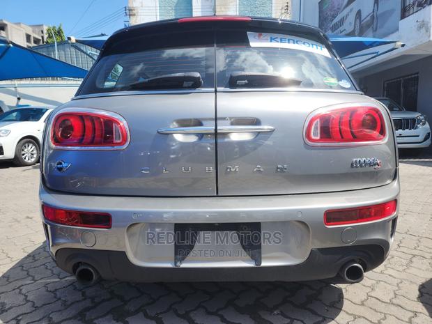 Gray 2016 Mini Cooper S Clubman - Compact and Stylish