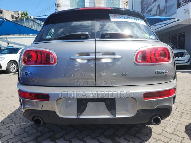 Gray 2016 Mini Cooper S Clubman - Compact and Stylish
