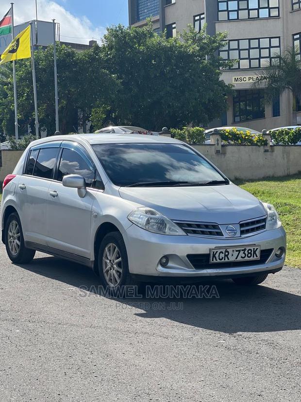 2012 Nissan Tiida 1.5L 16V Silver - Stylish Sedan Perfect for City Driving