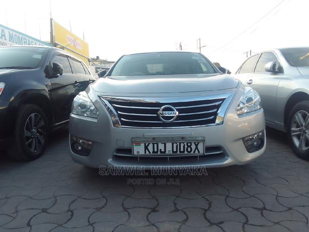 Nissan Teana 2016 Silver: Quality Sedan for Purchase
