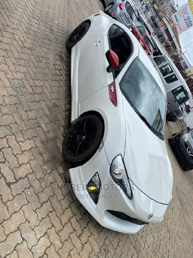 2016 GT86 in White - Ready for Adrenaline-Pumping Driving