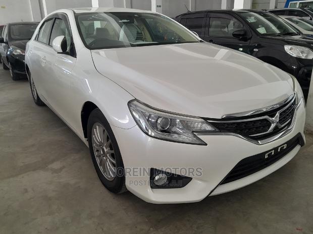 2014 Toyota Mark X White - Luxury Sedan for Sale
