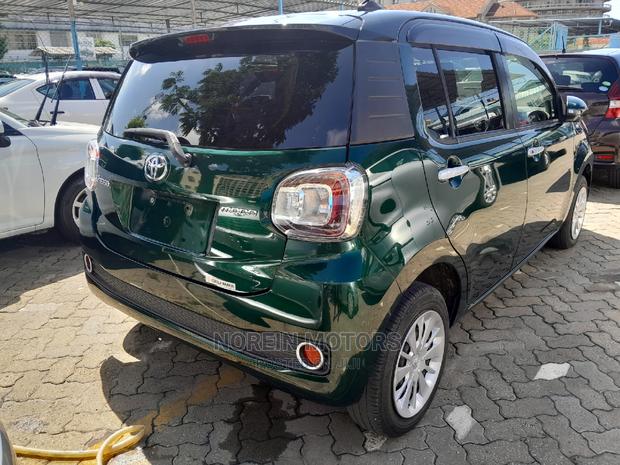 Green 2015 Toyota Passo: Compact Car Efficiency at its Best