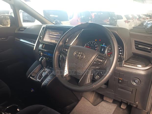 Toyota Vellfire 2017 Black