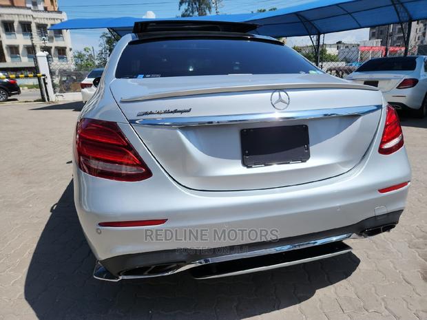 Mercedes-Benz E200 2017 Silver - Excellent Condition