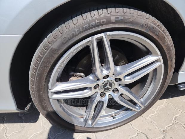 Mercedes-Benz E200 2017 Silver - Excellent Condition