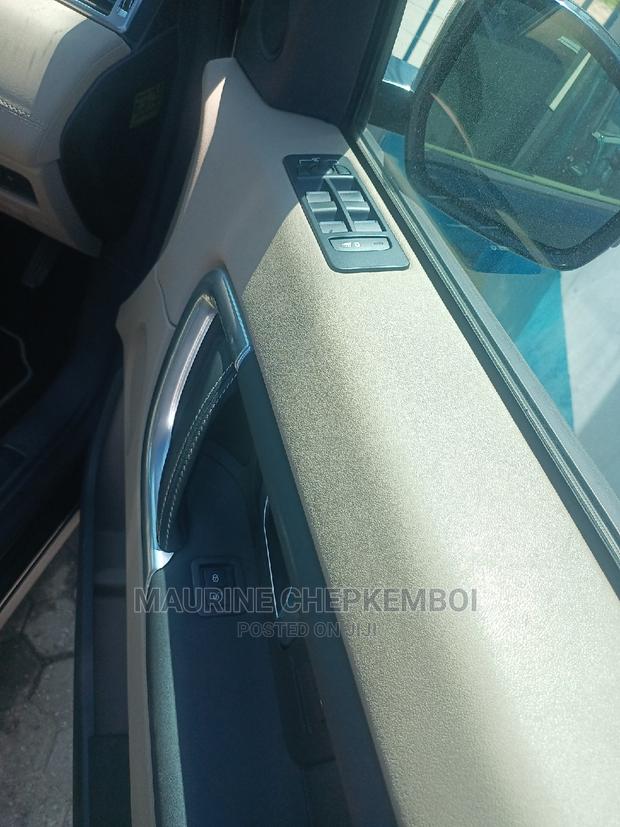 Land Rover Discovery 2016 Green