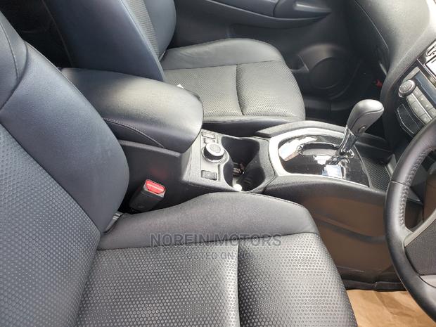2016 Nissan X-Trail Red SUV - Pre-owned