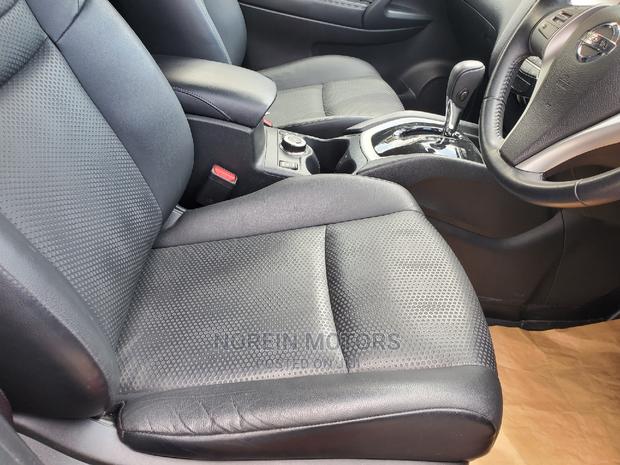 2016 Nissan X-Trail Red SUV - Pre-owned