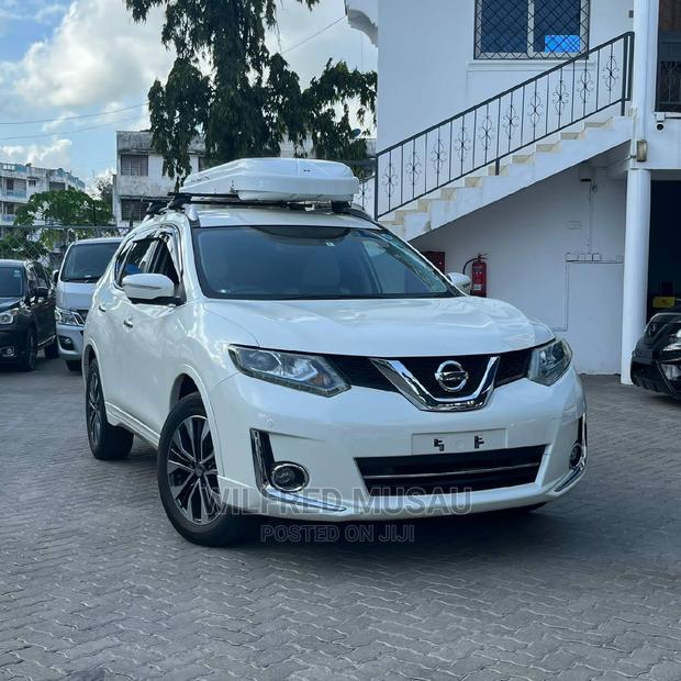 White Nissan X-Trail 2016 - Used SUV for Sale