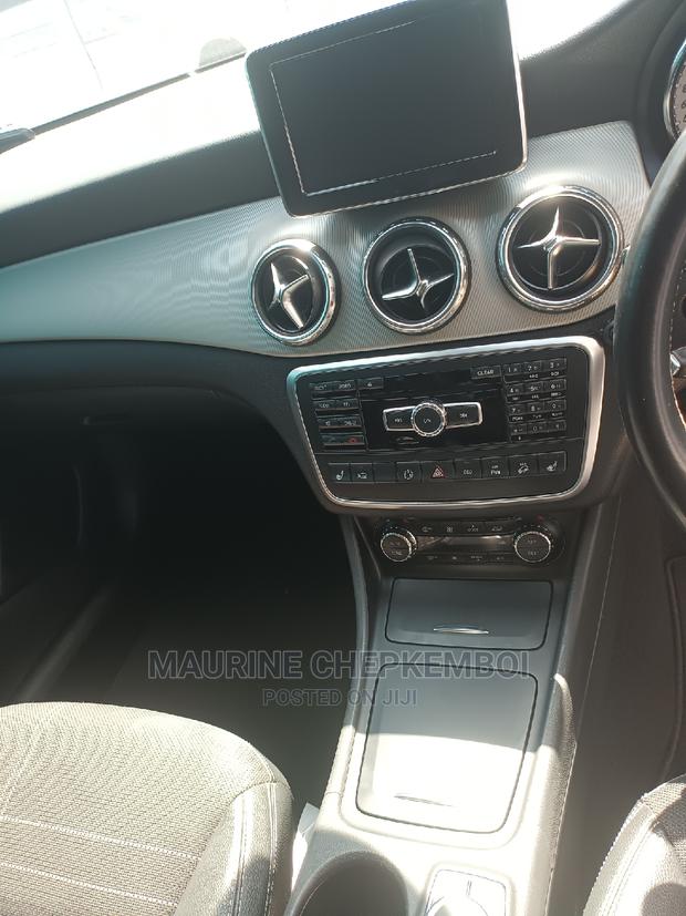Mercedes-Benz GLA 250 2016 Gray