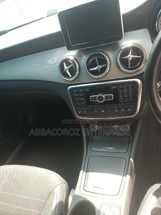 Mercedes-Benz GLA 250 2016 Gray