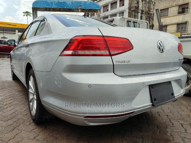 2016 Volkswagen Passat in White: Premium Sedan
