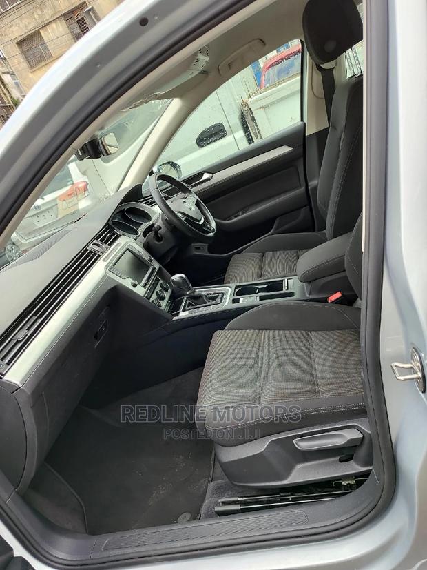 2016 Volkswagen Passat in White: Premium Sedan