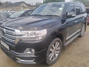 Powerful 2017 Toyota Land Cruiser 4.6 V8 ZX Black: Pure Adventure for sale