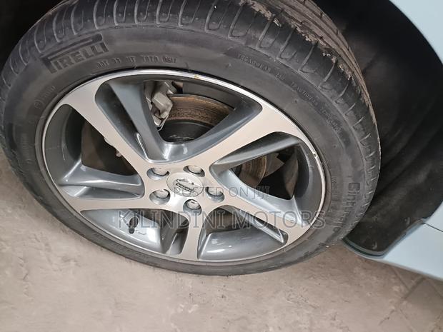 2019 Volvo V40 Blue: Stylish Scandinavian Hatchback