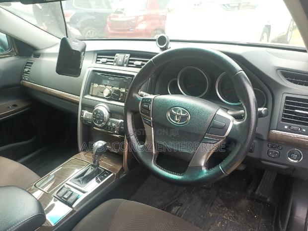 Toyota Mark X 2.5 AWD 2016 Silver