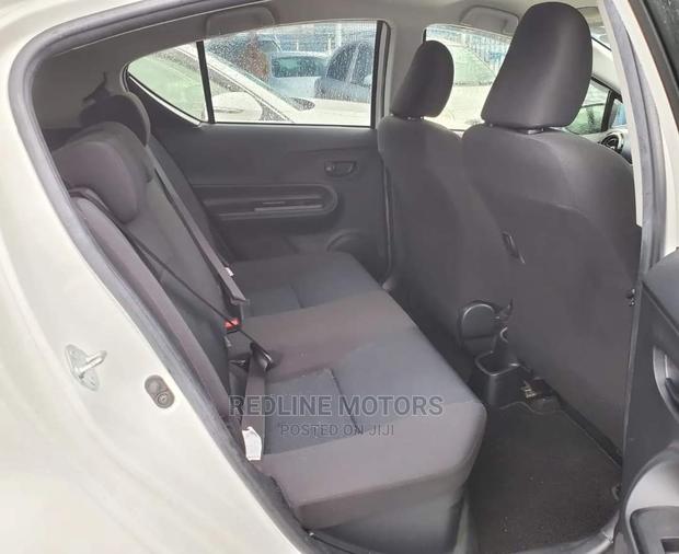 2016 Toyota Aqua Pearl, Hybrid Compact Car Offering Style and Superior Efficiency
