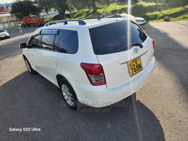 Used 2012 Toyota Corolla Fielder White - Affordable Luxury Sedan