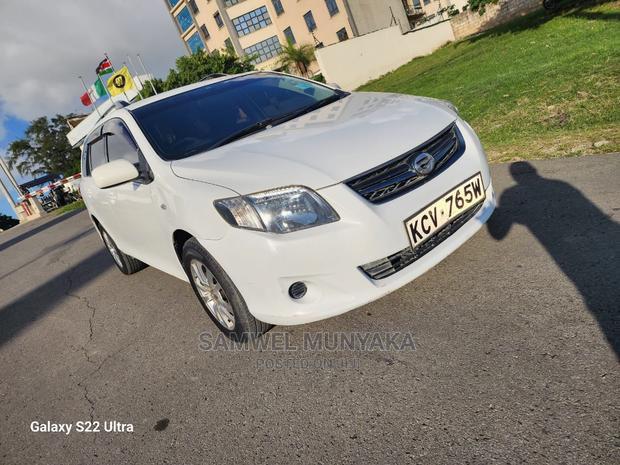 Used 2012 Toyota Corolla Fielder White - Affordable Luxury Sedan