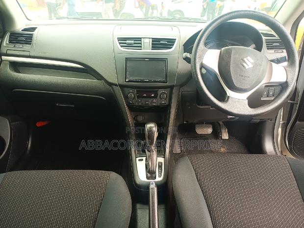 Suzuki Swift 2016 Silver