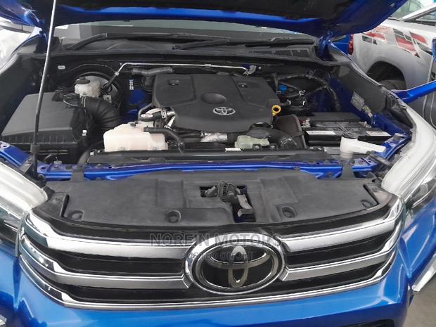 2016 Toyota Hilux Blue: Reliable and Efficient