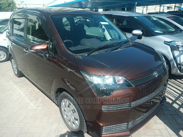 Toyota Spade 2016 Brown
