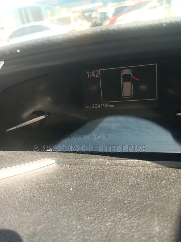 Toyota Sienta 2016 Red
