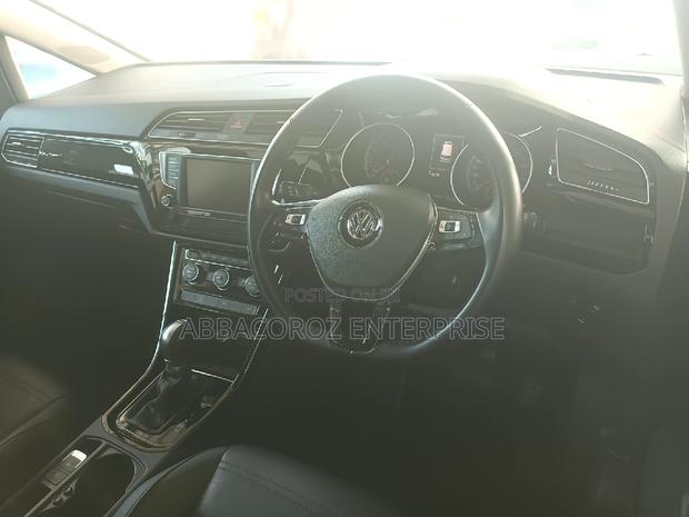 Volkswagen Touran 2016 Black
