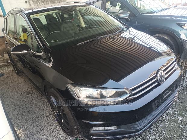 Volkswagen Touran 2016 Black