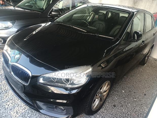 BMW 320i 2016 Black