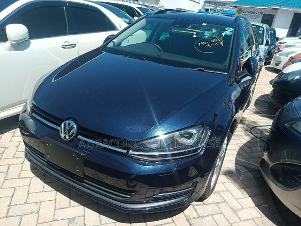 Volkswagen Golf 2016 Blue