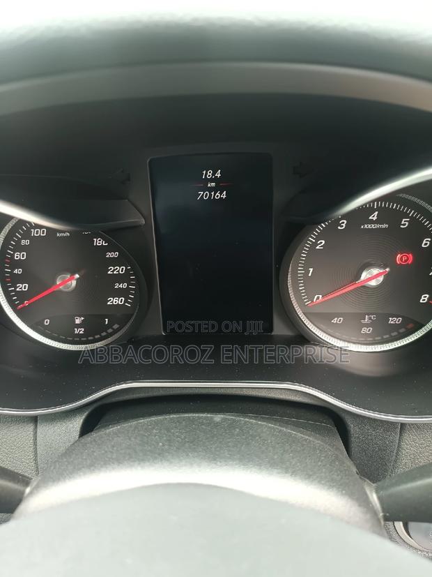 Mercedes-Benz C180 2016 Black