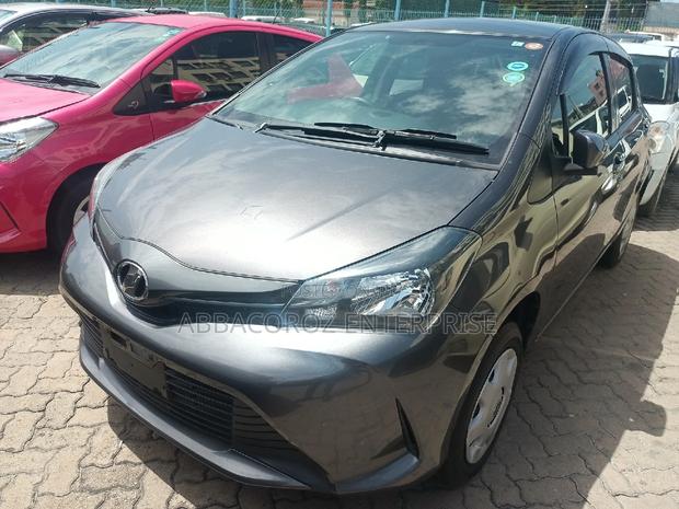 Toyota Vitz 2016 Gray