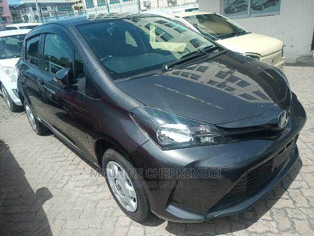 Toyota Vitz 2016 Gray