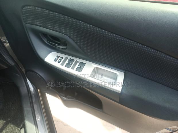 Toyota Vitz 2016 Gray