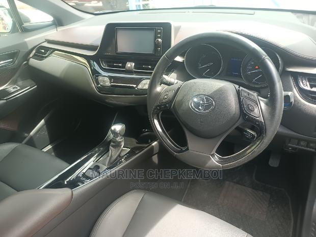 Toyota C-HR 2023 Silver