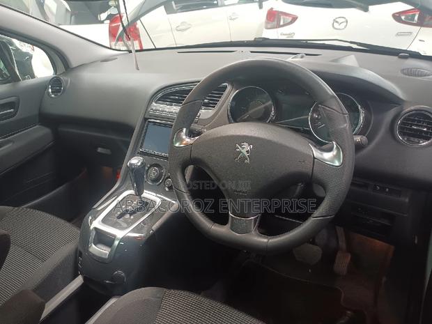 Peugeot 5008 2017 White