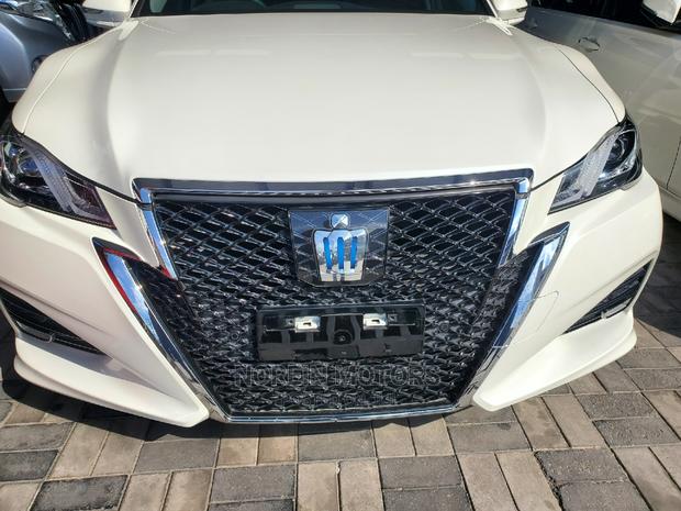 2016 Toyota Crown Off-White Leather Interior Car For Sale