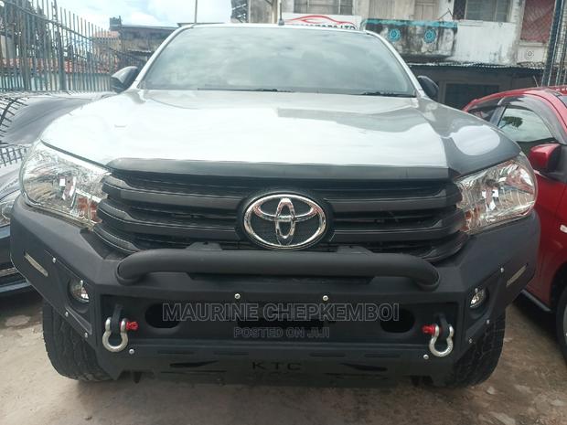 Toyota Hilux Revo Single Cab Deisel 2.8 AWD 2016 Gray