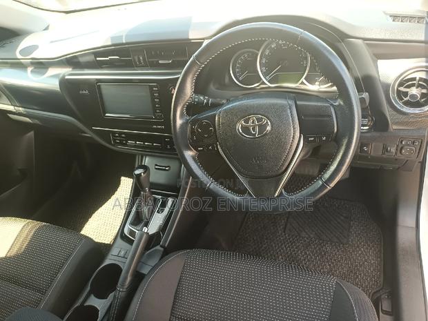 Toyota Auris 2016 White