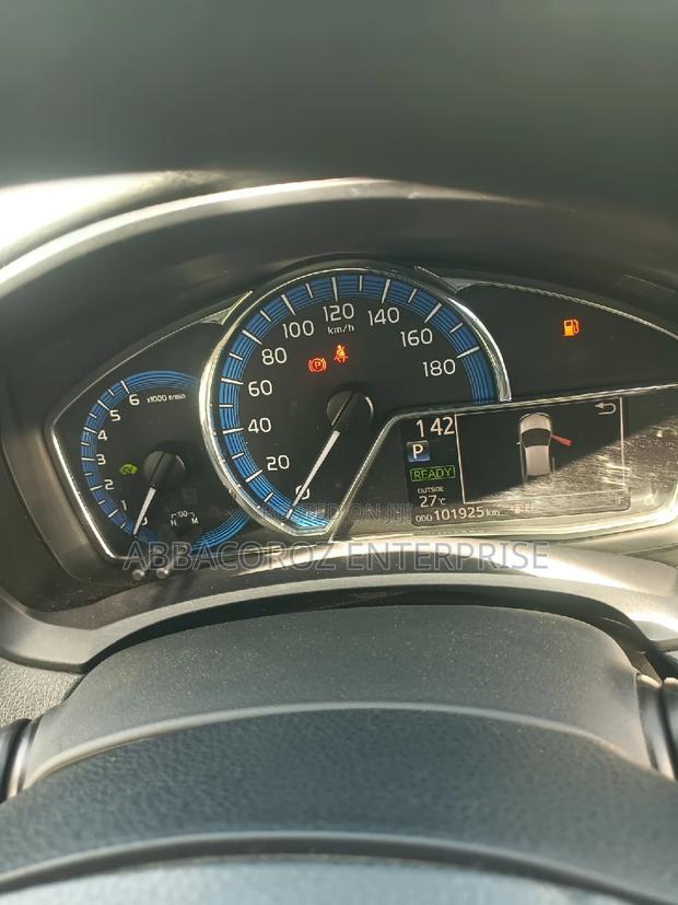 Toyota Axio 1.5 Hybrid 2WD 2016 White